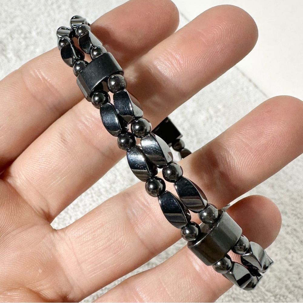 5/$35 Handmade Metallic Magnetic Beaded Bracelet With Magnetic Closure
